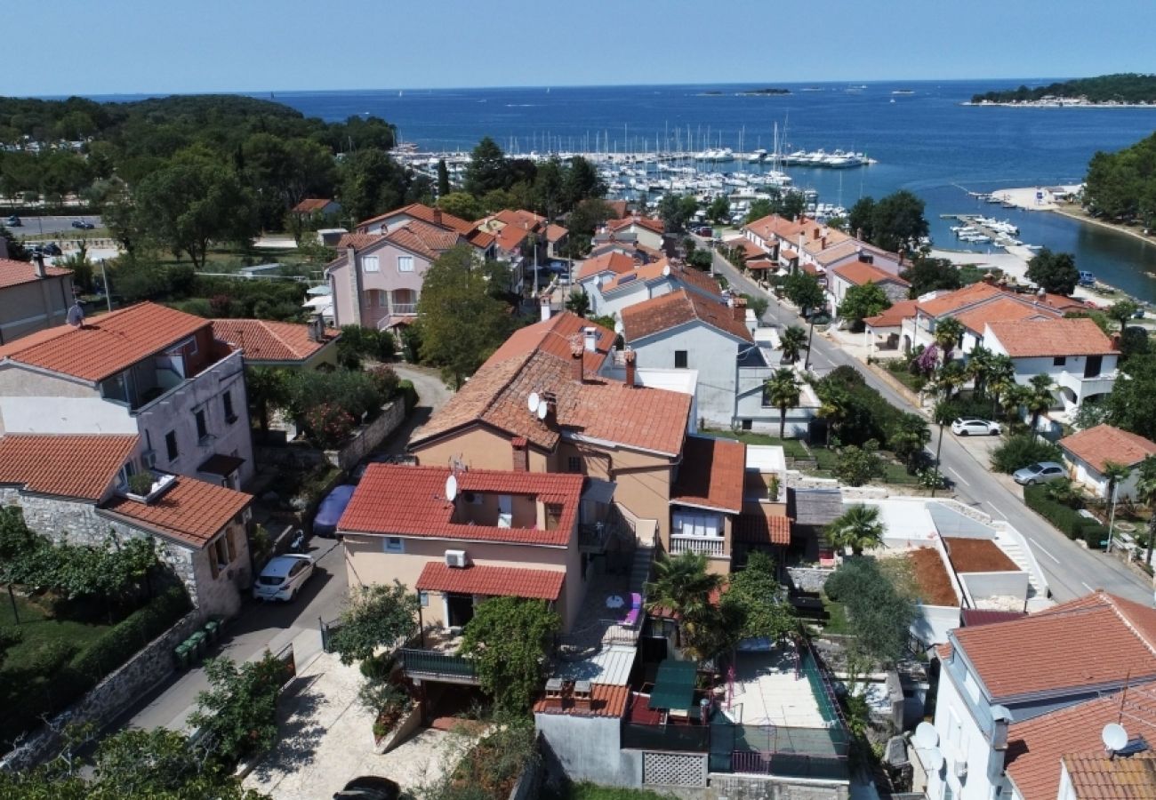 Ferienwohnung in Funtana - Ferienwohnung in Funtana mit Meerblick, Terrasse, Klimaanlage, W-LAN (4879-1)