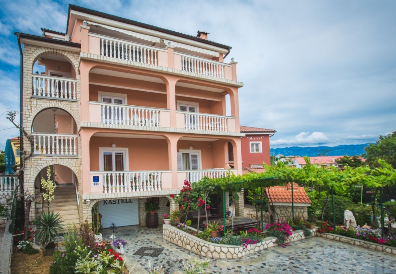 Ferienwohnung in Lopar - Ferienwohnung in Lopar mit Balkon, Klimaanlage, W-LAN, Waschmaschine (4886-4)