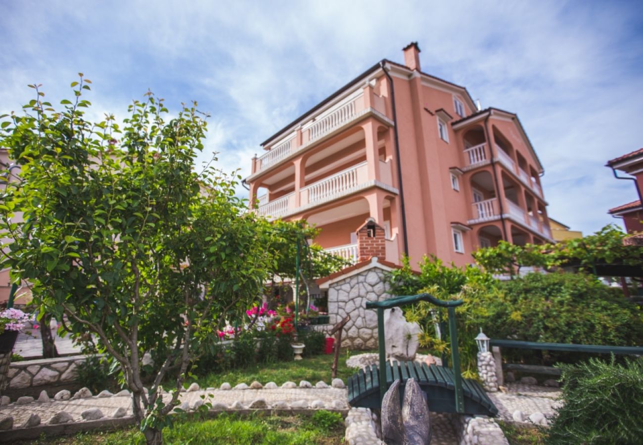 Ferienwohnung in Lopar - Ferienwohnung in Lopar mit Balkon, Klimaanlage, W-LAN, Waschmaschine (4886-4)