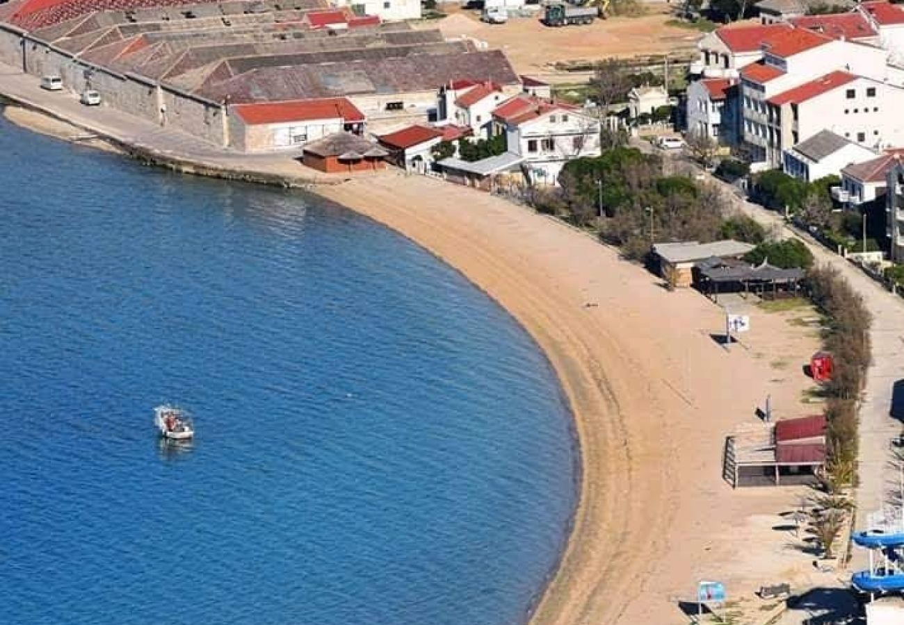 Ferienwohnung in Pag - Ferienwohnung in Pag mit Meerblick, Terrasse, Klimaanlage, W-LAN (4891-1)