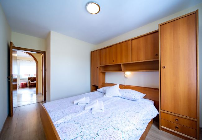 Ferienwohnung in Lopar - Ferienwohnung in Lopar mit Balkon, Klimaanlage, W-LAN, Waschmaschine (4886-2) Ferienwohnung in Lopar - Ferienwohnung in Lopar mit Balkon, Klimaanlage, W-LAN, Waschmaschine (4886-2)