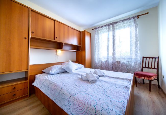 Ferienwohnung in Lopar - Ferienwohnung in Lopar mit Balkon, Klimaanlage, W-LAN, Waschmaschine (4886-2) Ferienwohnung in Lopar - Ferienwohnung in Lopar mit Balkon, Klimaanlage, W-LAN, Waschmaschine (4886-2)