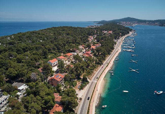 Ferienwohnung in Mali Lošinj - Ferienwohnung in Mali Lošinj mit Meerblick, Balkon, Klimaanlage, W-LAN (4896-4) Ferienwohnung in Mali Lošinj - Ferienwohnung in Mali Lošinj mit Meerblick, Balkon, Klimaanlage, W-LAN (4896-4)