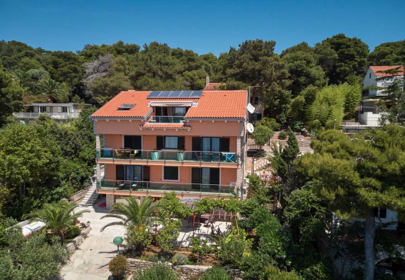 Ferienwohnung in Mali Lošinj - Ferienwohnung in Mali Lošinj mit Meerblick, Balkon, Klimaanlage, W-LAN (4896-4)