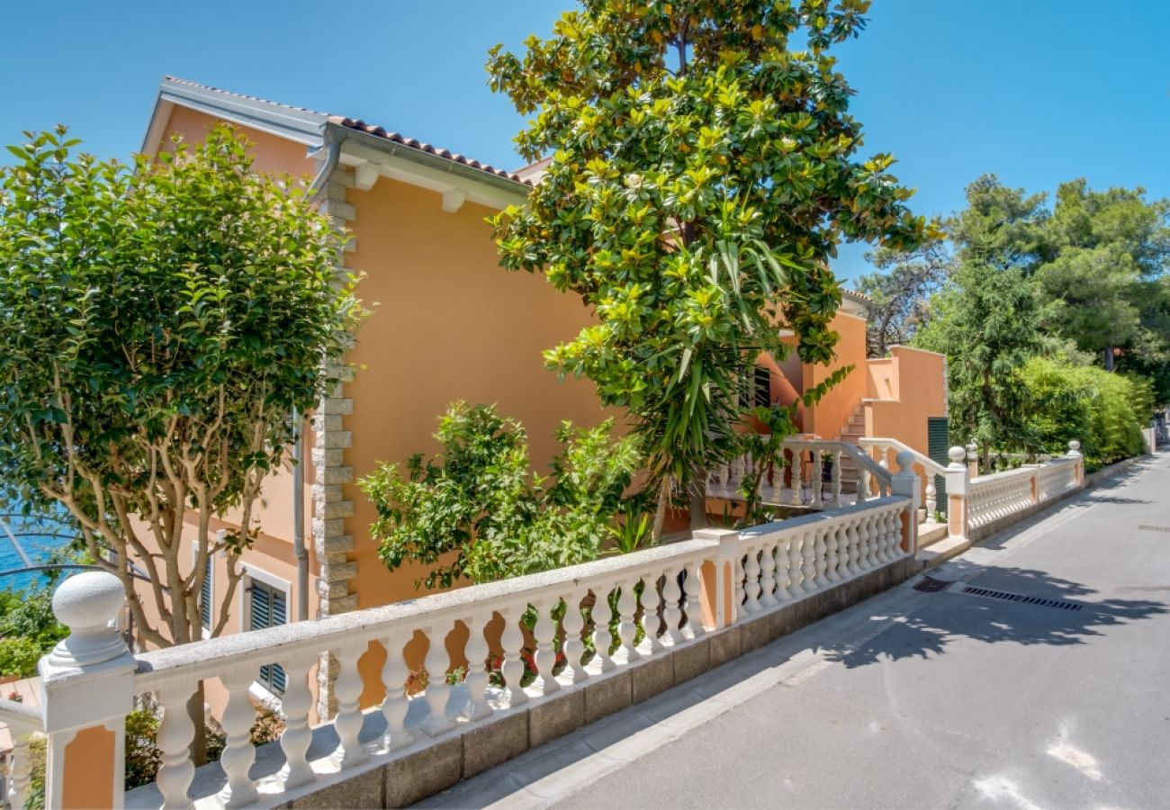 Ferienwohnung in Mali Lošinj - Ferienwohnung in Mali Lošinj mit Meerblick, Balkon, Klimaanlage, W-LAN (4896-4)