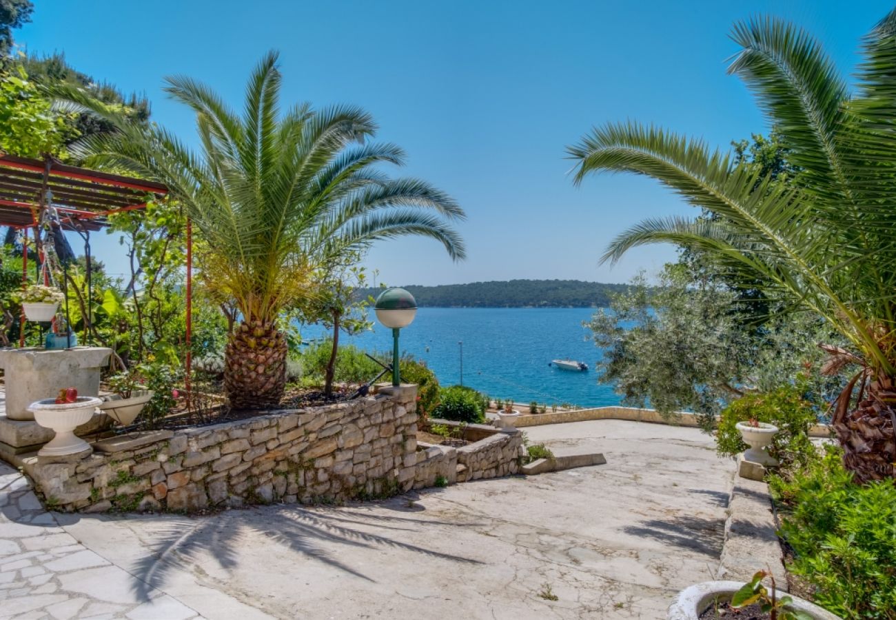 Ferienwohnung in Mali Lošinj - Ferienwohnung in Mali Lošinj mit Meerblick, Balkon, Klimaanlage, W-LAN (4896-4)