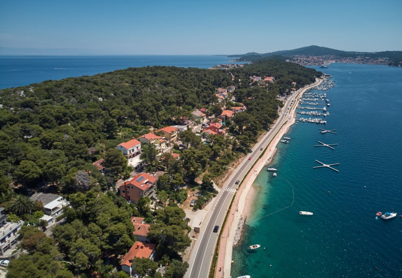 Ferienwohnung in Mali Lošinj - Ferienwohnung in Mali Lošinj mit Meerblick, Balkon, Klimaanlage, W-LAN (4896-4)