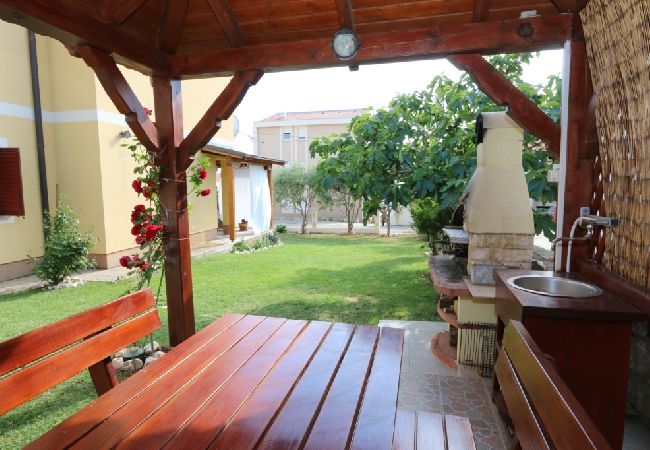 Ferienwohnung in Stara Novalja - Ferienwohnung in Stara Novalja mit Meerblick, Balkon, Klimaanlage, W-LAN (4897-2) Ferienwohnung in Stara Novalja - Ferienwohnung in Stara Novalja mit Meerblick, Balkon, Klimaanlage, W-LAN (4897-2)