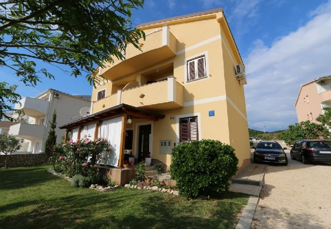 Ferienwohnung in Stara Novalja - Ferienwohnung in Stara Novalja mit Meerblick, Balkon, Klimaanlage, W-LAN (4897-2) Ferienwohnung in Stara Novalja - Ferienwohnung in Stara Novalja mit Meerblick, Balkon, Klimaanlage, W-LAN (4897-2)