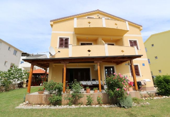 Ferienwohnung in Stara Novalja - Ferienwohnung in Stara Novalja mit Meerblick, Balkon, Klimaanlage, W-LAN (4897-2) Ferienwohnung in Stara Novalja - Ferienwohnung in Stara Novalja mit Meerblick, Balkon, Klimaanlage, W-LAN (4897-2)