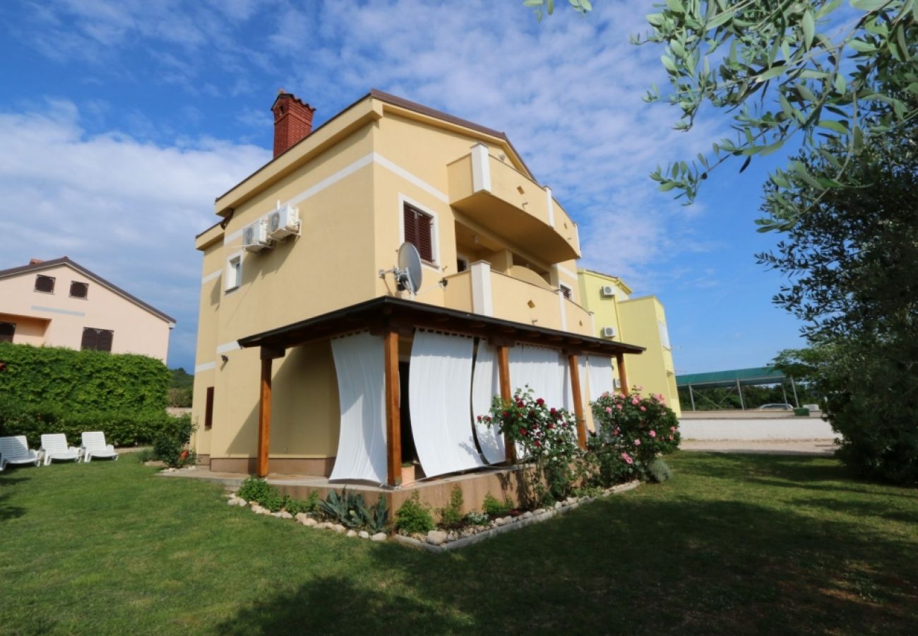 Ferienwohnung in Stara Novalja - Ferienwohnung in Stara Novalja mit Meerblick, Balkon, Klimaanlage, W-LAN (4897-2)