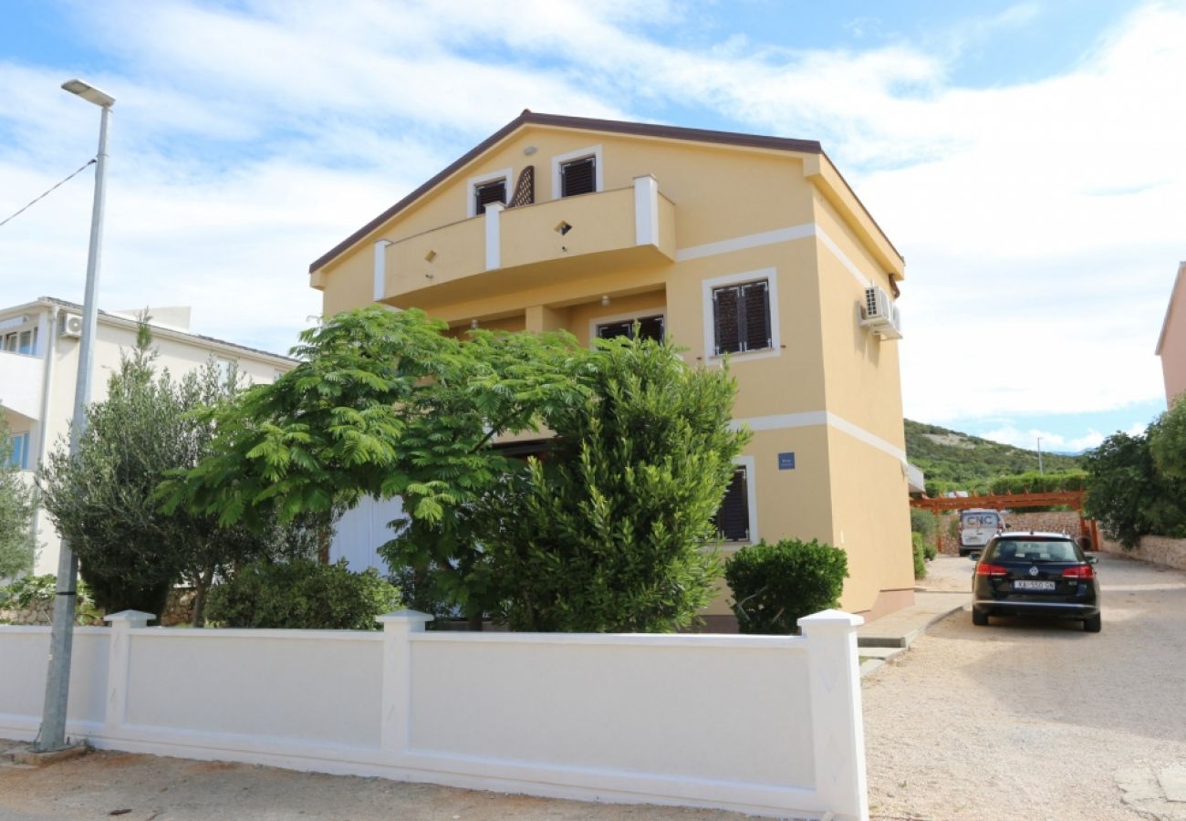 Ferienwohnung in Stara Novalja - Ferienwohnung in Stara Novalja mit Meerblick, Balkon, Klimaanlage, W-LAN (4897-2)