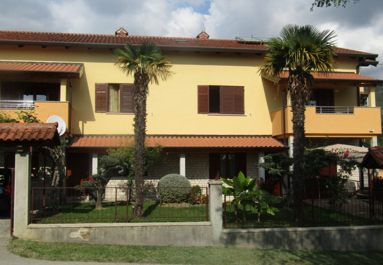 Ferienwohnung in Roc - Ferienwohnung in Roč mit Balkon, Klimaanlage, W-LAN, Waschmaschine (4909-1)