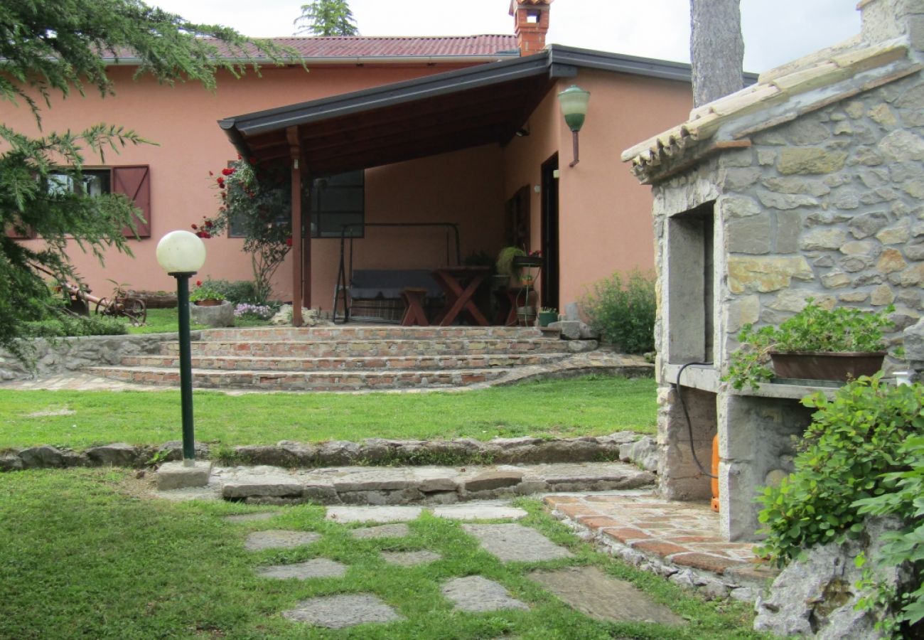 Ferienwohnung in Roc - Ferienwohnung in Roč mit Balkon, Klimaanlage, W-LAN, Waschmaschine (4909-1)