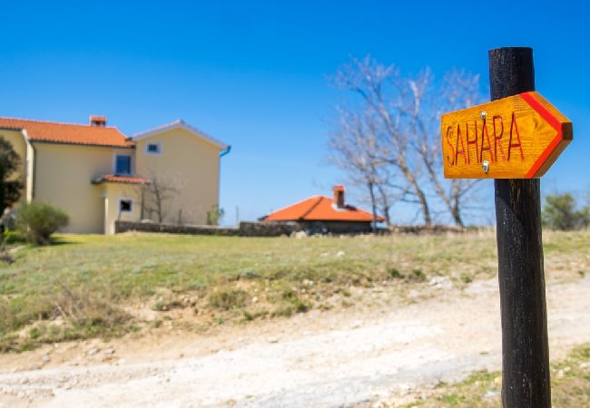 Ferienwohnung in Lopar - Ferienwohnung in Lopar mit Terrasse, Klimaanlage, W-LAN (4918-1) Ferienwohnung in Lopar - Ferienwohnung in Lopar mit Terrasse, Klimaanlage, W-LAN (4918-1)