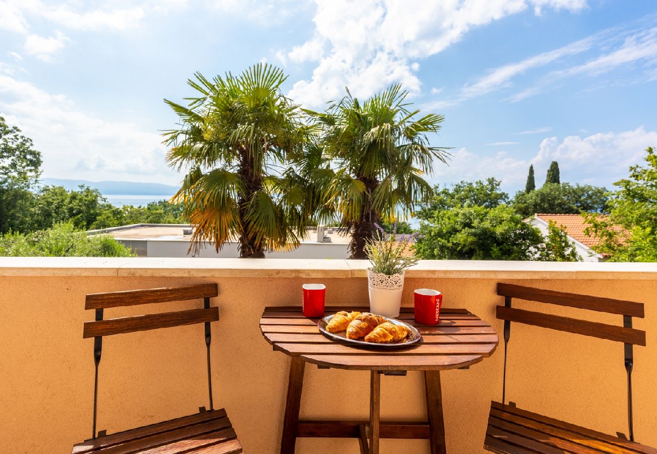 Ferienwohnung in Njivice - Ferienwohnung in Njivice mit Meerblick, Balkon, Klimaanlage, W-LAN (4930-1)