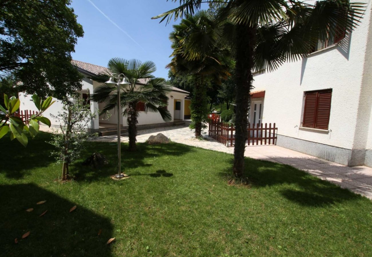 Ferienhaus in Porec - Ferienhaus in Poreč mit Balkon, Klimaanlage, W-LAN, Waschmaschine (4928-2)