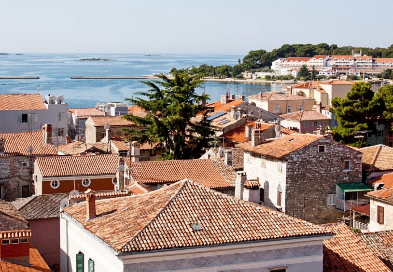 Ferienhaus in Porec - Ferienhaus in Poreč mit Balkon, Klimaanlage, W-LAN, Waschmaschine (4928-2)