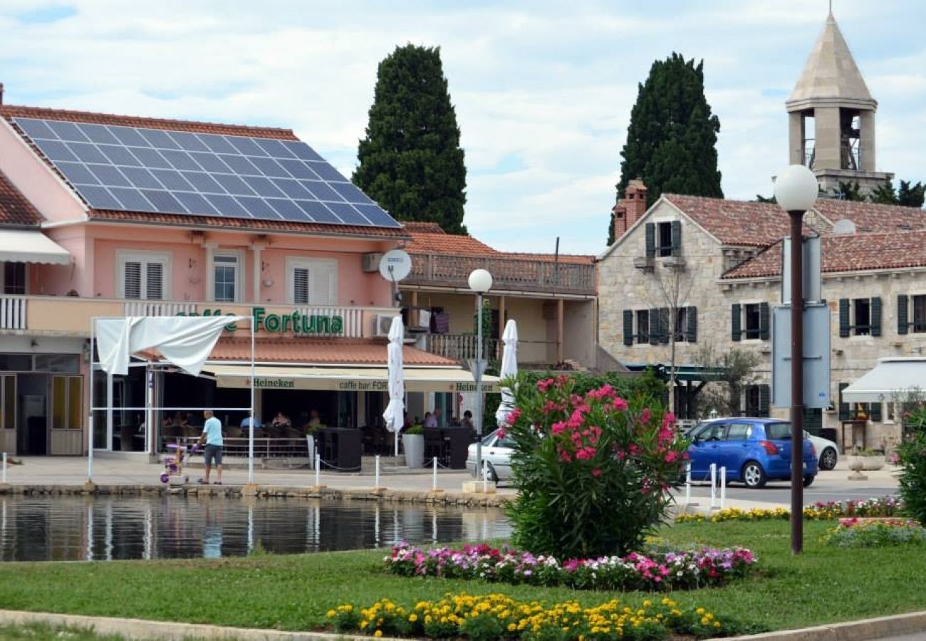 Ferienwohnung in Sukošan - Ferienwohnung in Sukošan mit Balkon, Klimaanlage, W-LAN (4941-4)