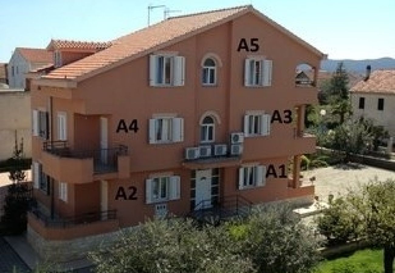 Ferienwohnung in Sukošan - Ferienwohnung in Sukošan mit Balkon, Klimaanlage, W-LAN (4941-5)