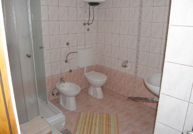 Ferienwohnung in Sukošan - Ferienwohnung in Sukošan mit Balkon, Klimaanlage, W-LAN (4941-1) Ferienwohnung in Sukošan - Ferienwohnung in Sukošan mit Balkon, Klimaanlage, W-LAN (4941-1)