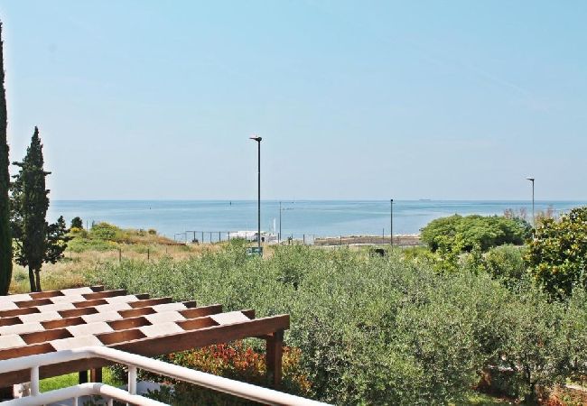 Ferienwohnung in Zambratija - Ferienwohnung in Zambratija mit Meerblick, Balkon, Klimaanlage, W-LAN (4961-3) Ferienwohnung in Zambratija - Ferienwohnung in Zambratija mit Meerblick, Balkon, Klimaanlage, W-LAN (4961-3)