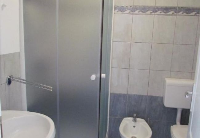 Ferienwohnung in Zambratija - Ferienwohnung in Zambratija mit Meerblick, Balkon, Klimaanlage, W-LAN (4961-2) Ferienwohnung in Zambratija - Ferienwohnung in Zambratija mit Meerblick, Balkon, Klimaanlage, W-LAN (4961-2)