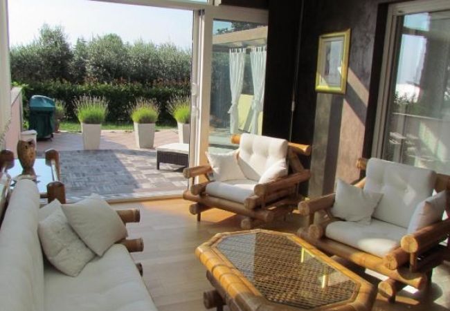 Ferienwohnung in Zambratija - Ferienwohnung in Zambratija mit Meerblick, Terrasse, Klimaanlage, W-LAN (4961-1) Ferienwohnung in Zambratija - Ferienwohnung in Zambratija mit Meerblick, Terrasse, Klimaanlage, W-LAN (4961-1)