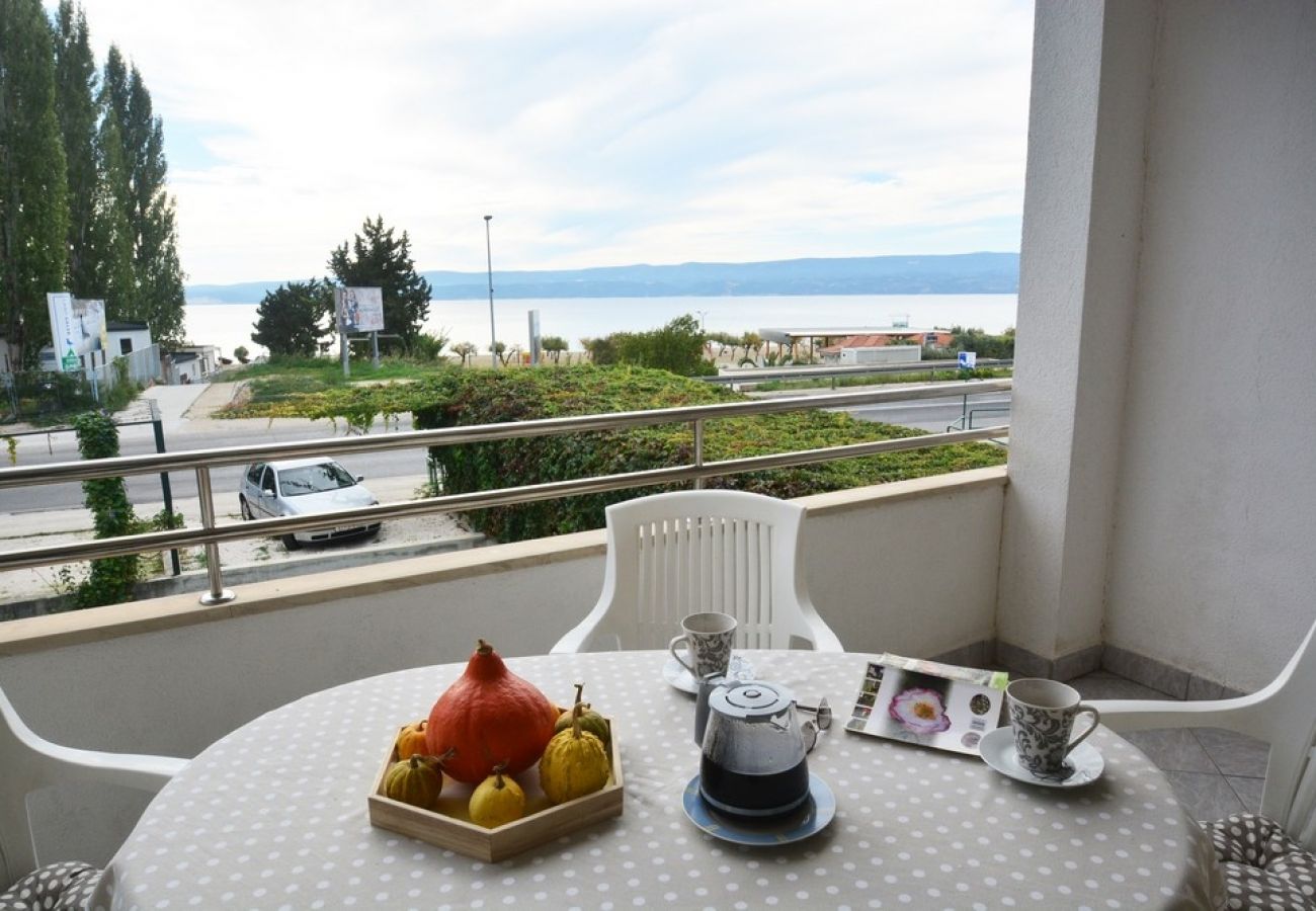 Ferienwohnung in Duce - Ferienwohnung in Duće mit Meerblick, Terrasse, Klimaanlage, W-LAN (4969-1)