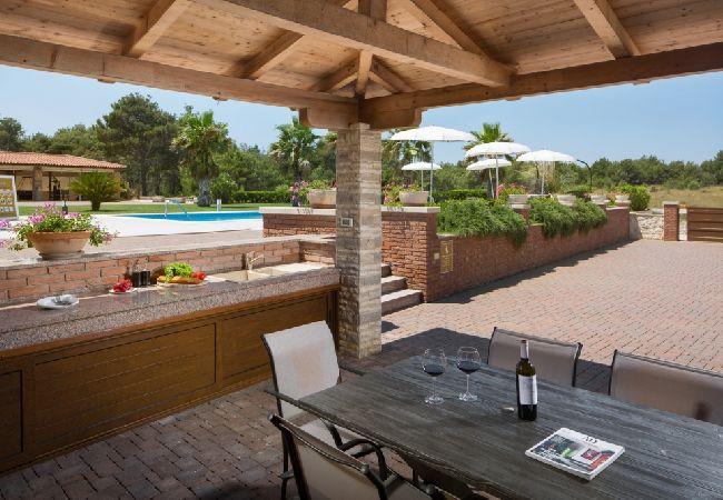 Ferienhaus in Vir - Ferienhaus in Vir mit Meerblick, Terrasse, Klimaanlage, W-LAN (4586-7) Ferienhaus in Vir - Ferienhaus in Vir mit Meerblick, Terrasse, Klimaanlage, W-LAN (4586-7)