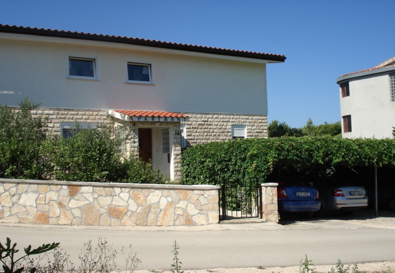 Ferienwohnung in Drage - Ferienwohnung in Drage mit Terrasse, Klimaanlage, W-LAN (5013-2)