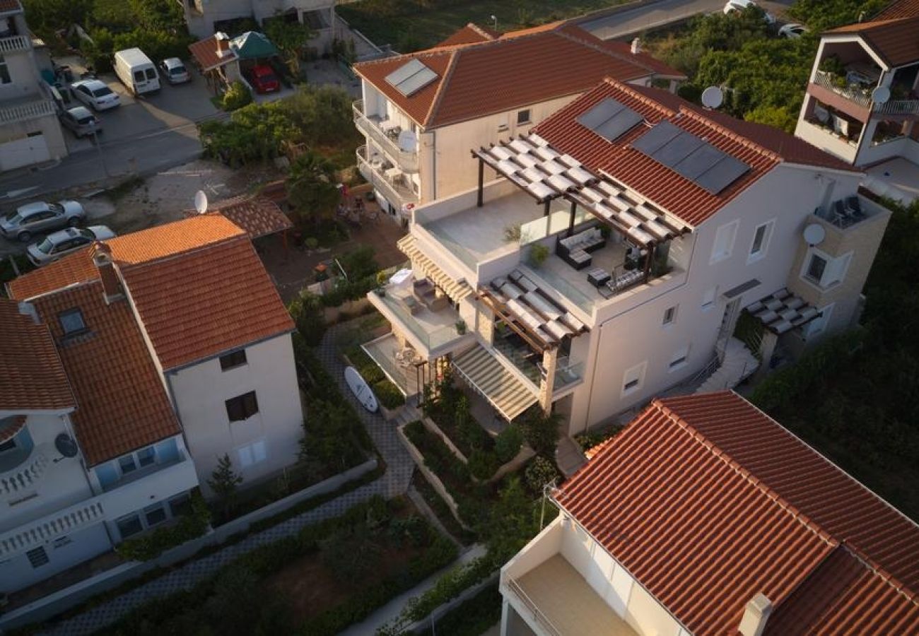 Ferienwohnung in Tribunj - Ferienwohnung in Tribunj mit Meerblick, Balkon, Klimaanlage, W-LAN (4953-4)