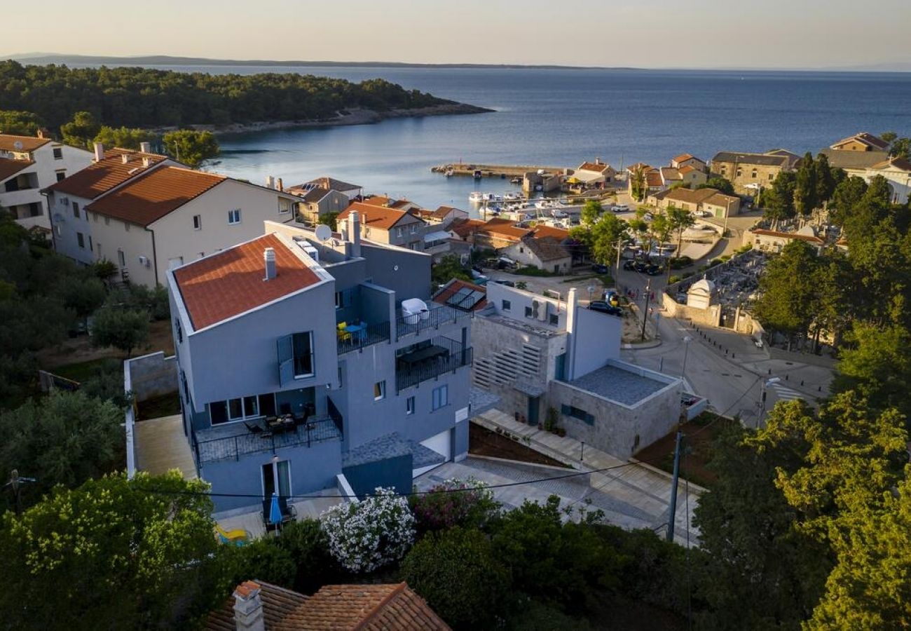 Ferienwohnung in Mali Lošinj - Ferienwohnung in Mali Lošinj mit Meerblick, Terrasse, Klimaanlage, W-LAN (4927-1)