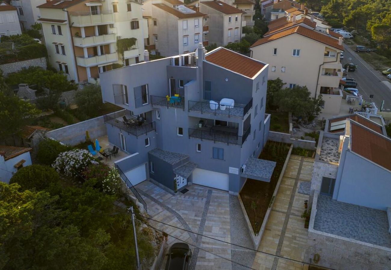 Ferienwohnung in Mali Lošinj - Ferienwohnung in Mali Lošinj mit Meerblick, Terrasse, Klimaanlage, W-LAN (4927-1)