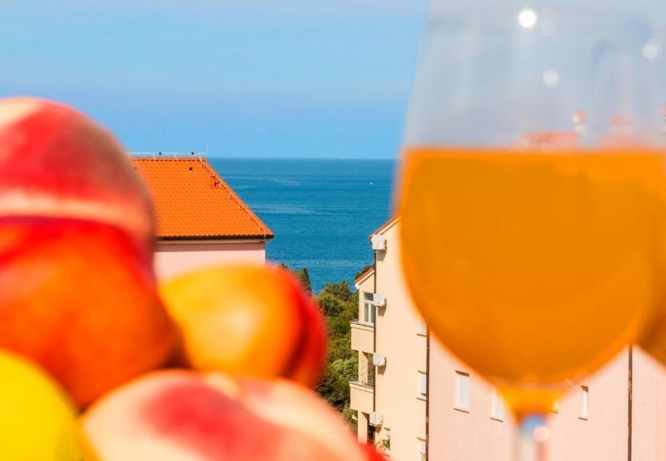 Ferienwohnung in Štinjan - Ferienwohnung in Štinjan mit Meerblick, Terrasse, Klimaanlage, W-LAN (5018-1)