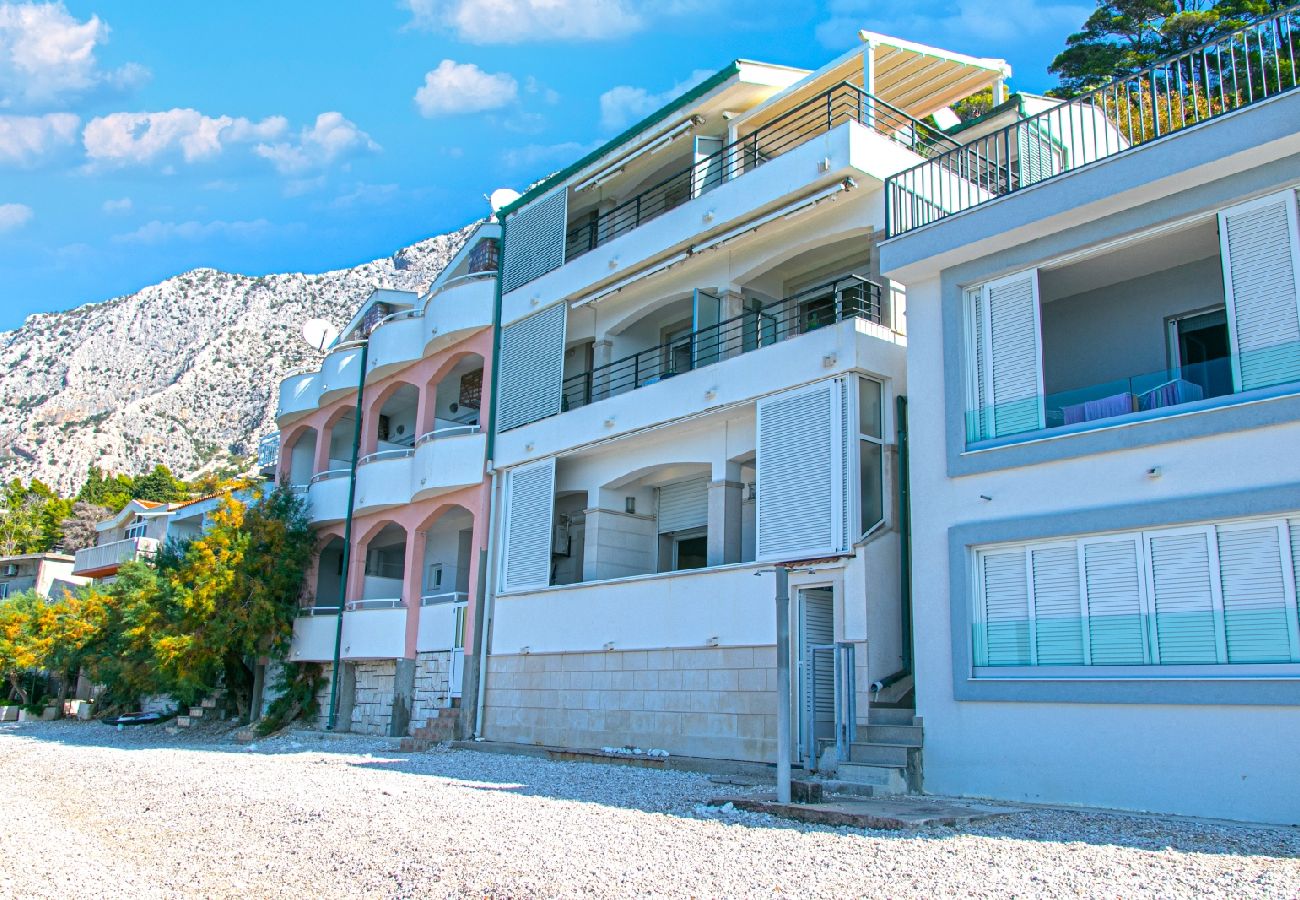 Ferienwohnung in Drašnice - Ferienwohnung in Drašnice mit Meerblick, Terrasse, Klimaanlage, W-LAN (4992-1)