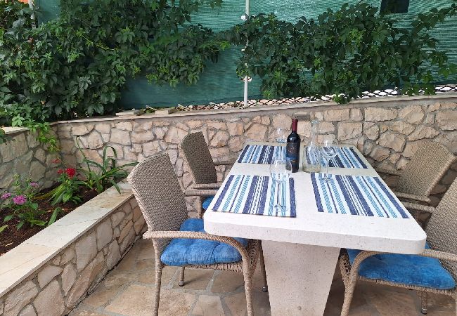 Ferienwohnung in Povlja - Ferienwohnung in Povlja mit Meerblick, Terrasse, Klimaanlage, W-LAN (4991-2) Ferienwohnung in Povlja - Ferienwohnung in Povlja mit Meerblick, Terrasse, Klimaanlage, W-LAN (4991-2)