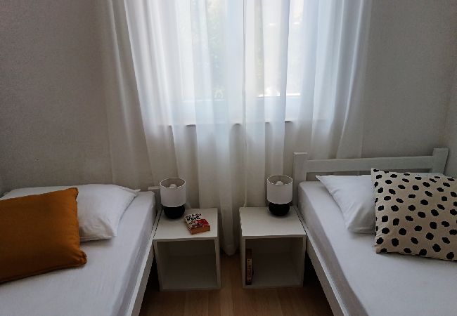 Ferienwohnung in Povlja - Ferienwohnung in Povlja mit Meerblick, Terrasse, Klimaanlage, W-LAN (4991-2) Ferienwohnung in Povlja - Ferienwohnung in Povlja mit Meerblick, Terrasse, Klimaanlage, W-LAN (4991-2)