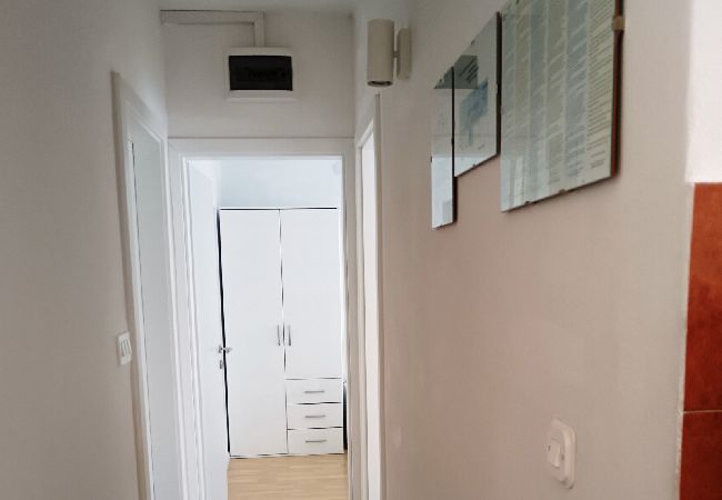 Ferienwohnung in Povlja - Ferienwohnung in Povlja mit Meerblick, Terrasse, Klimaanlage, W-LAN (4991-2) Ferienwohnung in Povlja - Ferienwohnung in Povlja mit Meerblick, Terrasse, Klimaanlage, W-LAN (4991-2)