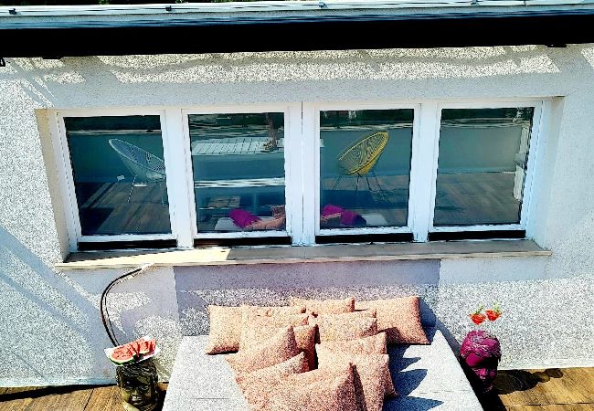 Ferienhaus in Split - Ferienhaus in Split mit Meerblick, Terrasse, Klimaanlage, W-LAN (4937-1) Ferienhaus in Split - Ferienhaus in Split mit Meerblick, Terrasse, Klimaanlage, W-LAN (4937-1)