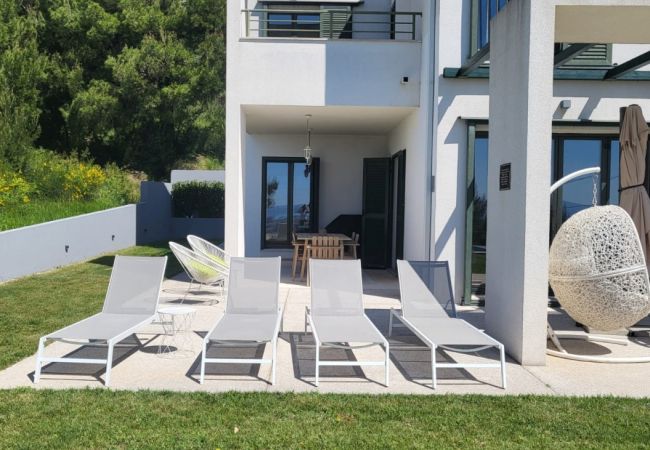 Ferienhaus in Split - Ferienhaus in Split mit Meerblick, Terrasse, Klimaanlage, W-LAN (4937-1) Ferienhaus in Split - Ferienhaus in Split mit Meerblick, Terrasse, Klimaanlage, W-LAN (4937-1)