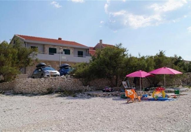 Ferienwohnung in Povlja - Ferienwohnung in Povlja mit Meerblick, Balkon, Klimaanlage, W-LAN (4936-3) Ferienwohnung in Povlja - Ferienwohnung in Povlja mit Meerblick, Balkon, Klimaanlage, W-LAN (4936-3)