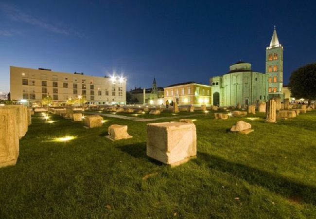 Ferienwohnung in Zadar - Ferienwohnung in Zadar mit Meerblick, Balkon, Klimaanlage, W-LAN (858-4) Ferienwohnung in Zadar - Ferienwohnung in Zadar mit Meerblick, Balkon, Klimaanlage, W-LAN (858-4)