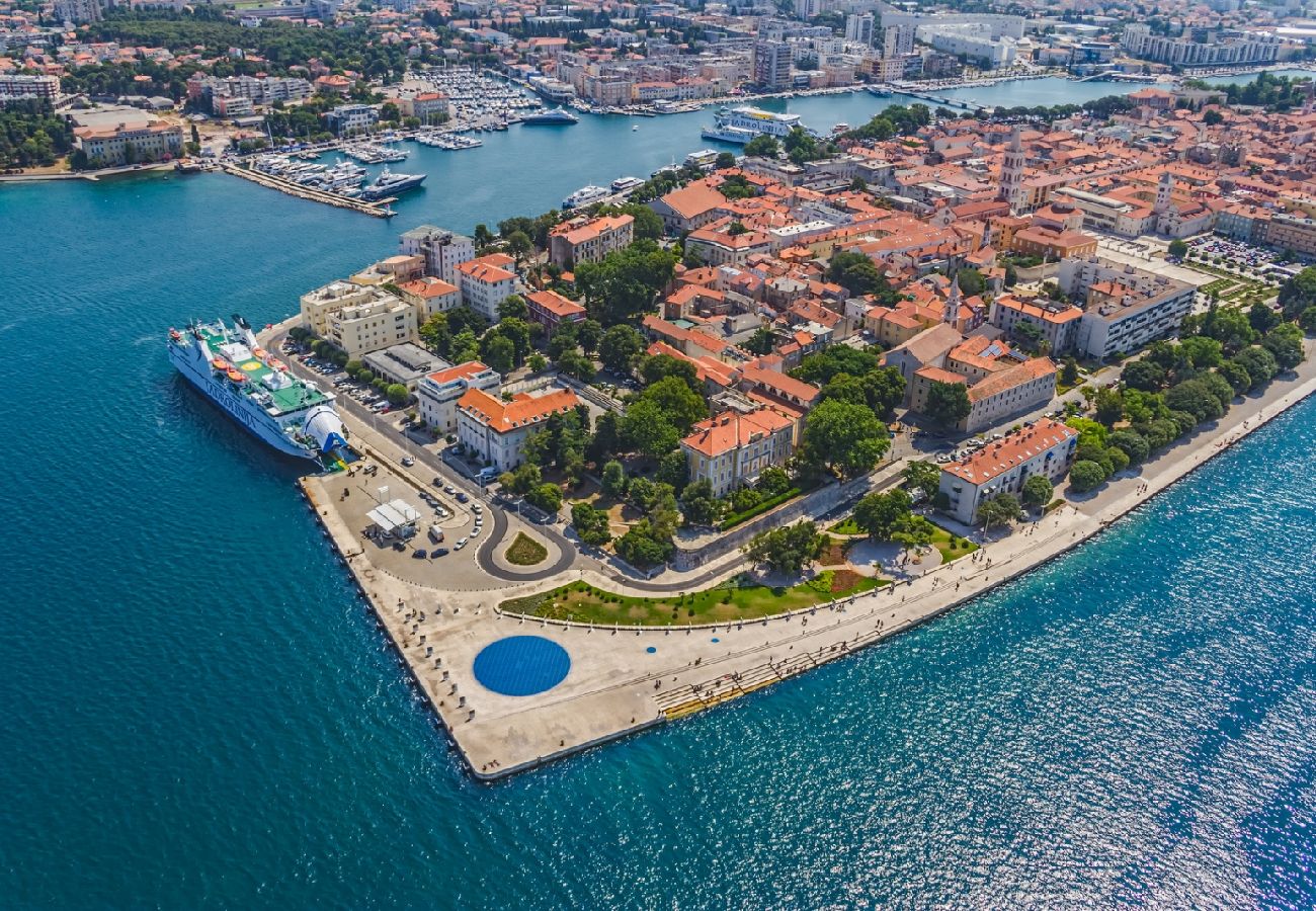 Ferienwohnung in Zadar - Ferienwohnung in Zadar mit Meerblick, Balkon, Klimaanlage, W-LAN (858-4)