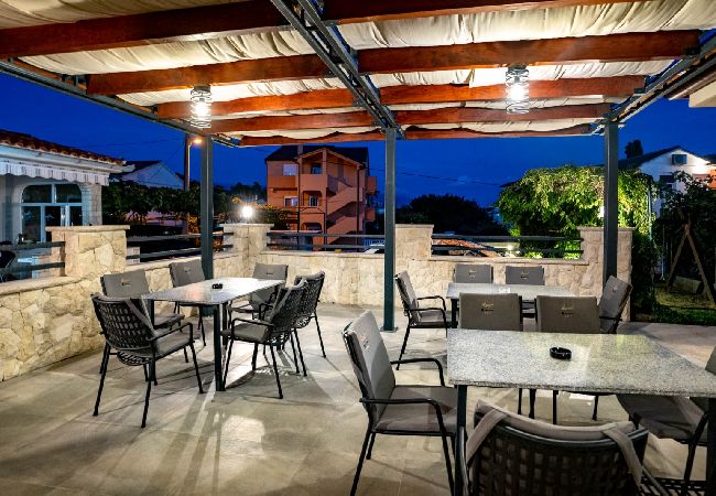 Ferienwohnung in Lopar - Ferienwohnung in Lopar mit Balkon, Klimaanlage, W-LAN (4739-3) Ferienwohnung in Lopar - Ferienwohnung in Lopar mit Balkon, Klimaanlage, W-LAN (4739-3)