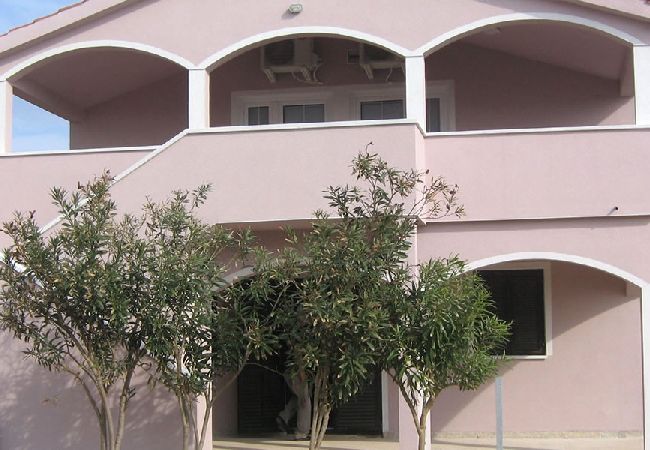Ferienwohnung in Vir - Ferienwohnung in Vir mit Meerblick, Balkon, Klimaanlage, W-LAN (3777-1) Ferienwohnung in Vir - Ferienwohnung in Vir mit Meerblick, Balkon, Klimaanlage, W-LAN (3777-1)