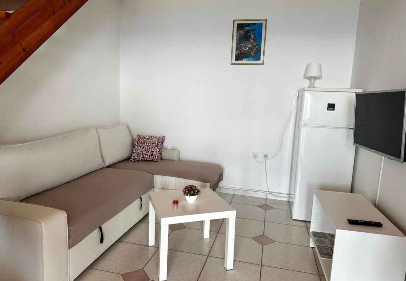 Ferienwohnung in Murter - Ferienwohnung in Murter mit Meerblick, Terrasse, Klimaanlage, W-LAN (5026-1)