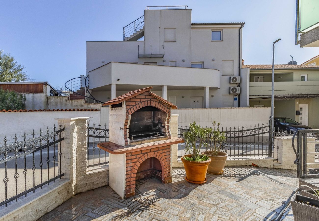 Ferienhaus in Medulin - Ferienhaus in Medulin mit Meerblick, Terrasse, Klimaanlage, W-LAN (3486-4)