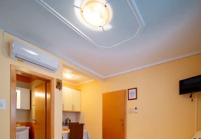 Studio in Lopar - Studioapartment in Lopar mit Klimaanlage, W-LAN (4886-5) Studio in Lopar - Studioapartment in Lopar mit Klimaanlage, W-LAN (4886-5)