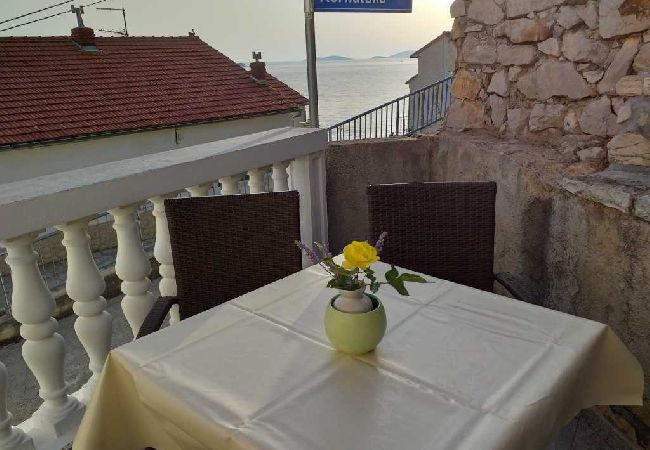 Ferienwohnung in Tribunj - Ferienwohnung in Tribunj mit Terrasse, Klimaanlage, W-LAN (5035-3) Ferienwohnung in Tribunj - Ferienwohnung in Tribunj mit Terrasse, Klimaanlage, W-LAN (5035-3)